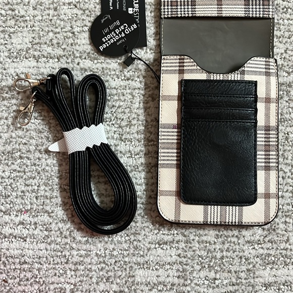 K. Carroll Harper RFID Crossbody - Picture 4 of 5